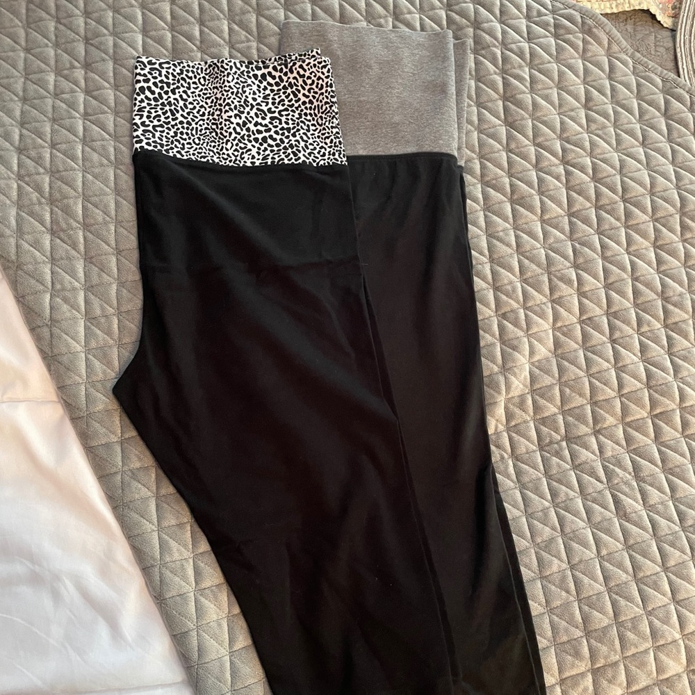 Pink and Victoria’s Secret Crop, Capri leggings